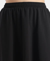 Microfiber Fabric Skirt with Side Pockets - Black