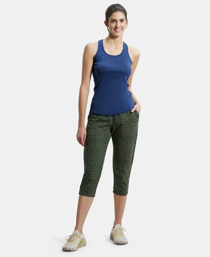 Super Combed Cotton Elastane Slim Fit Printed Capri with Side Pockets - Beetle Printed-4