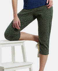 Super Combed Cotton Elastane Slim Fit Printed Capri with Side Pockets - Beetle Printed-5