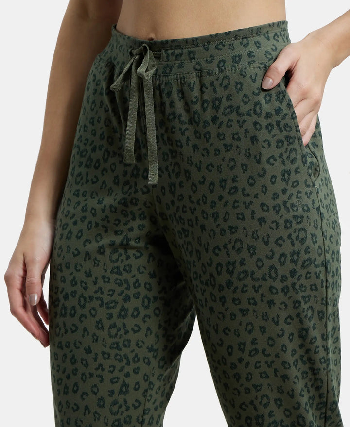 Super Combed Cotton Elastane Slim Fit Printed Capri with Side Pockets - Beetle Printed-6