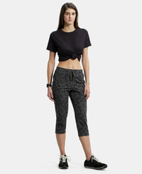 Super Combed Cotton Elastane Slim Fit Printed Capri with Side Pockets - Charcoal Printed-4