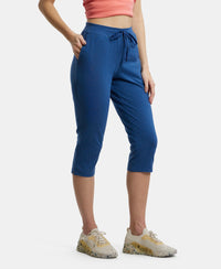 Super Combed Cotton Elastane Slim Fit Printed Capri with Side Pockets - Vintage Denim Melange-2