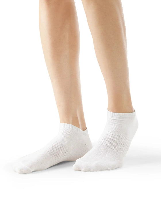 Compact Cotton Low Show Socks With StayFresh Treatment - White-3