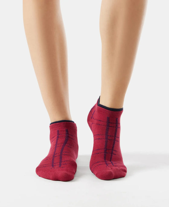 Compact Cotton Stretch Low Show Socks with StayFresh Treatment - Navy & Beet Red-2
