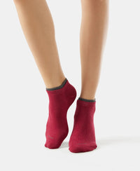 Compact Cotton Stretch Solid Low Show Socks with StayFresh Treatment - Charcoal melange & Beet red-7