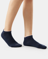 Compact Cotton Stretch Solid Low Show Socks with StayFresh Treatment - Rose Smoke & Navy-5