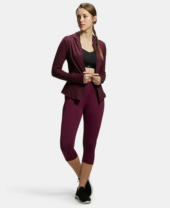 Microfiber Elastane Slim Fit Hoodie Jacket with Curved Back Hem - Wine Tasting-4